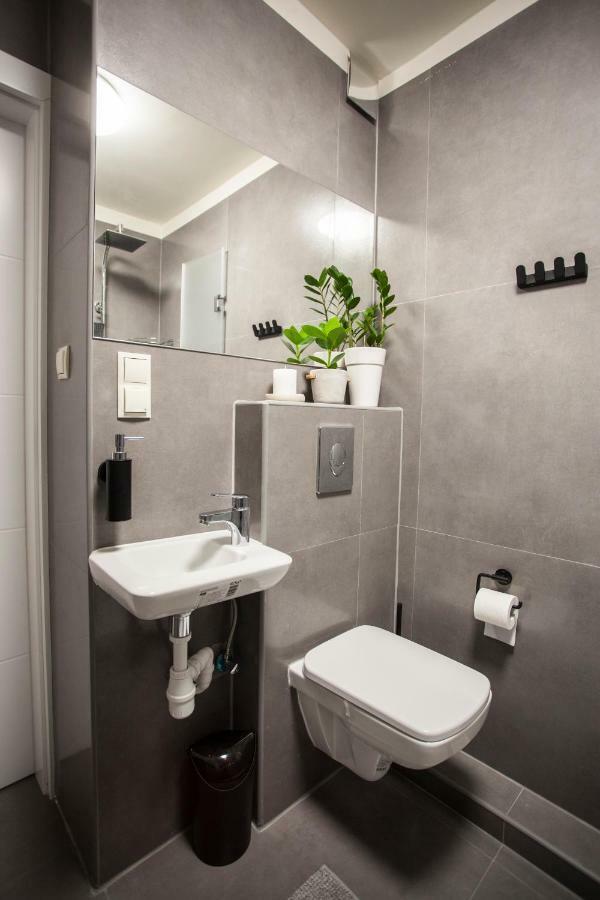 Chmielna - City Center Residence วอร์ซอ ภายนอก รูปภาพ